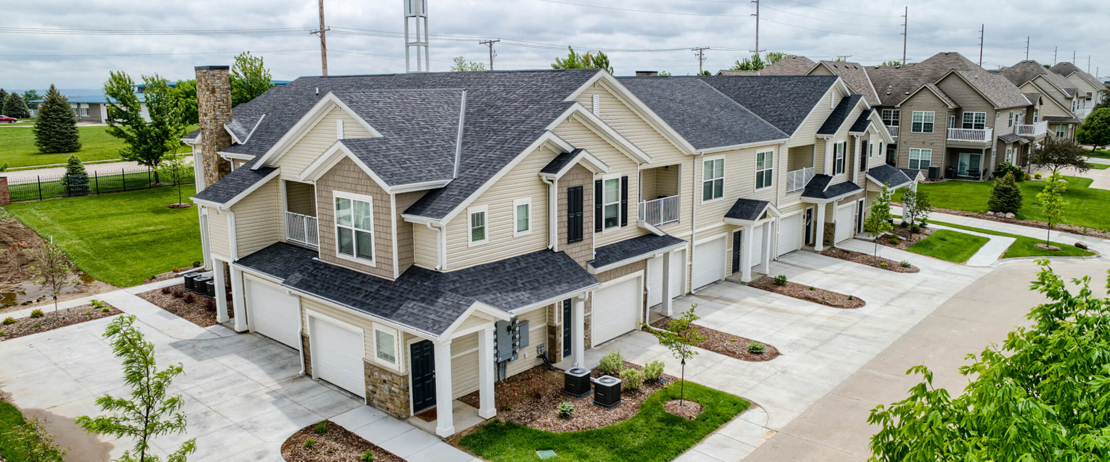 Mansions at Tregaron Apartments in Bellevue, NE